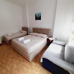 Quarto em Acomodações Particulares F&m
