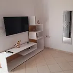 F&m Quarto em Acomodações Particulares